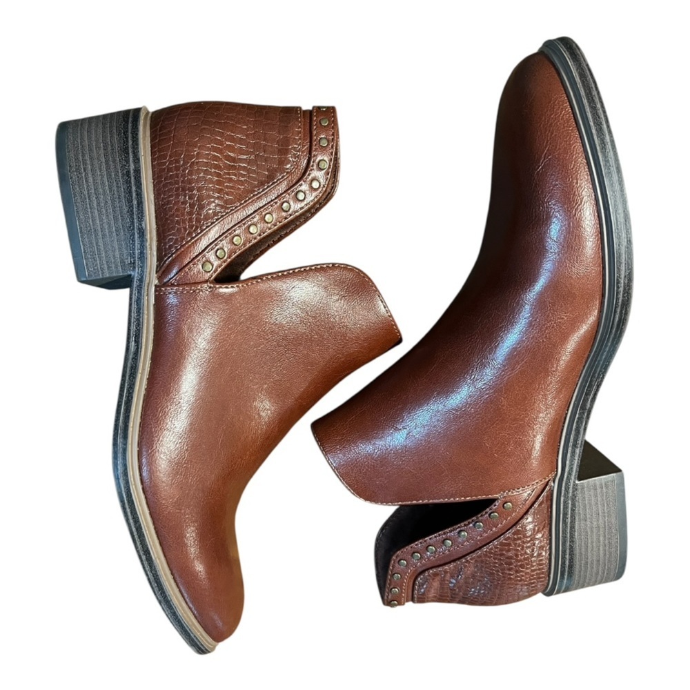 BareTraps Avril Brown Ankle Boots Vegan Size 7M - Picture 6 of 9